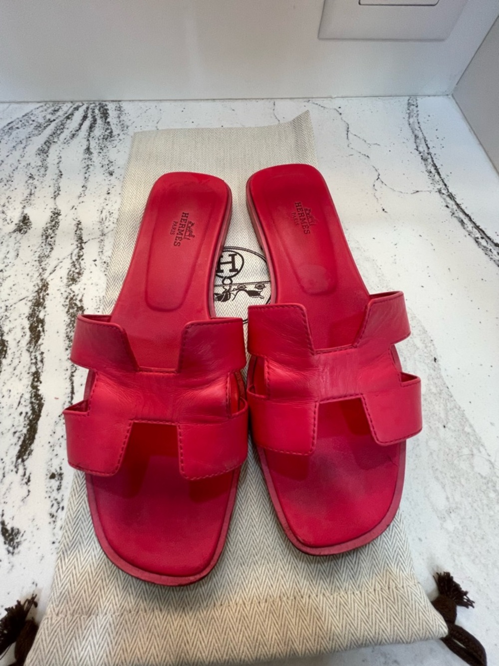 Hermes Oran Bright Pink H-Cut Leather Slide Sandals - Picture 8 of 10
